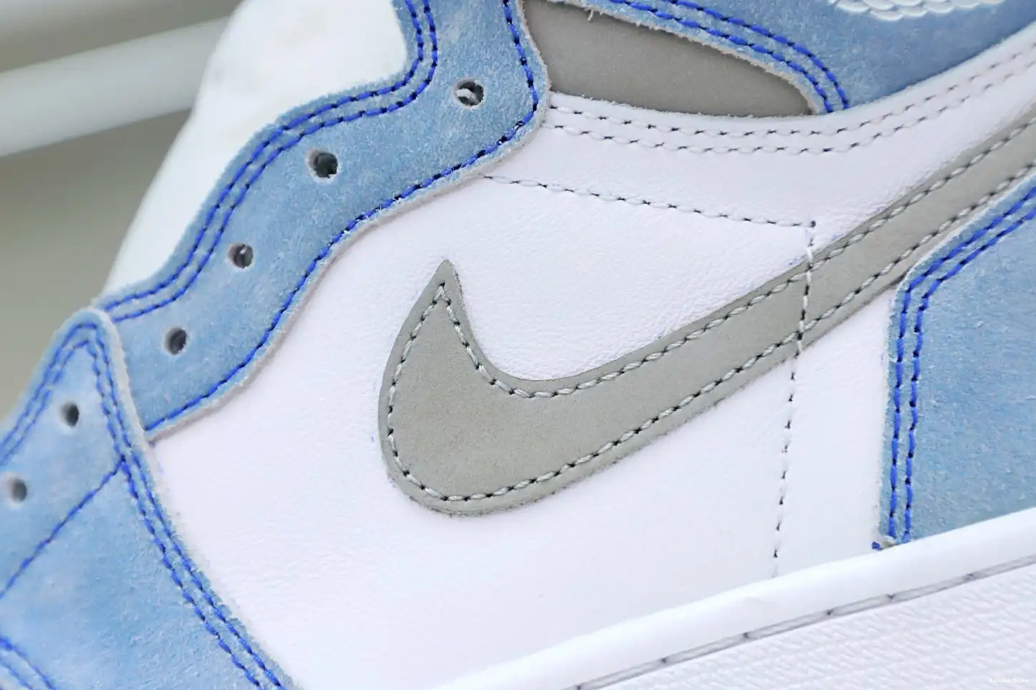 RETRO 'HYPER ROYAL' HIGH JORDAN OG Kimikick AIR 1 0405